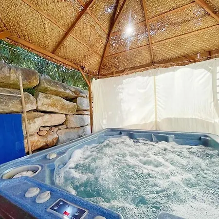 Jularose Avec Piscine, Jacuzzi, Terrasse, 20 Min Des Plages Villa